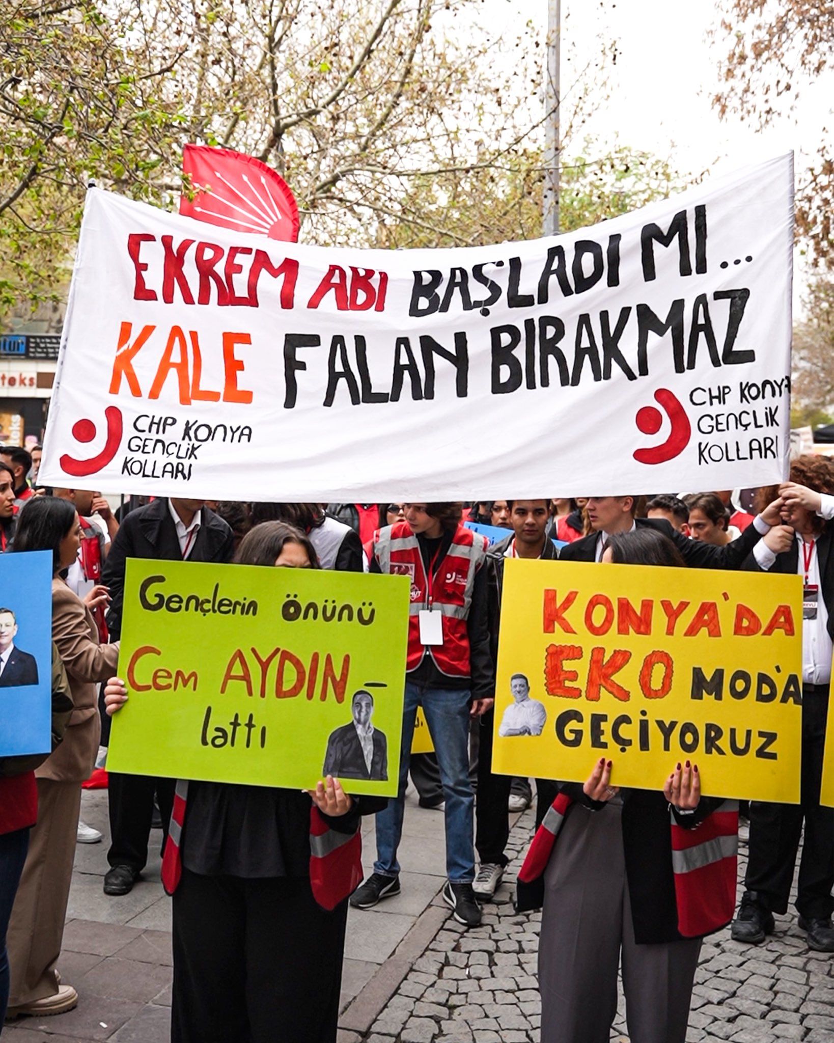 Gençlik Korteji İle Özgürlüğe Yürüyoruz.